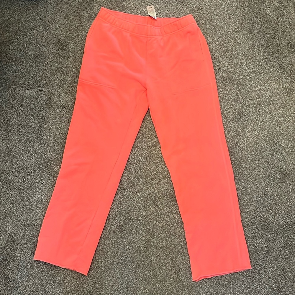 AERIE SWEAT PANTS 25” SIZE M NWT